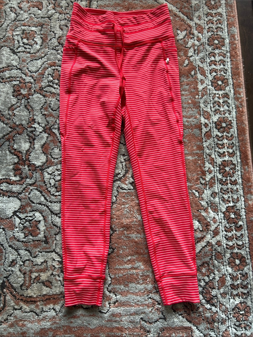 HALARA Red and White Striped High-Waist Leggings